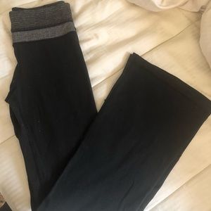 Lululemon groove pant- flare legging circa 2013